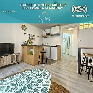 https://t2-lumineux-hypercentre.midi-pyreneeshotels.com